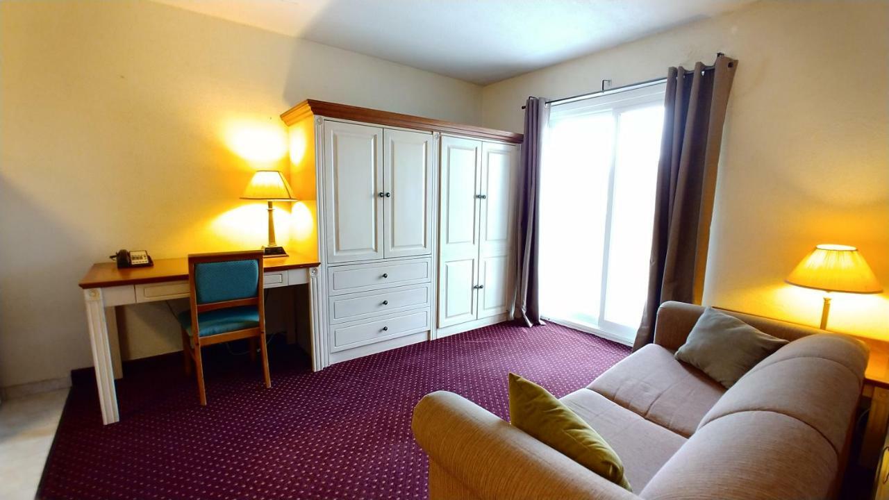פורט אלגין Sand Castle Suites Motel מראה חיצוני תמונה